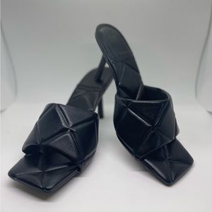 Bamboo Black mules size 8, new with box